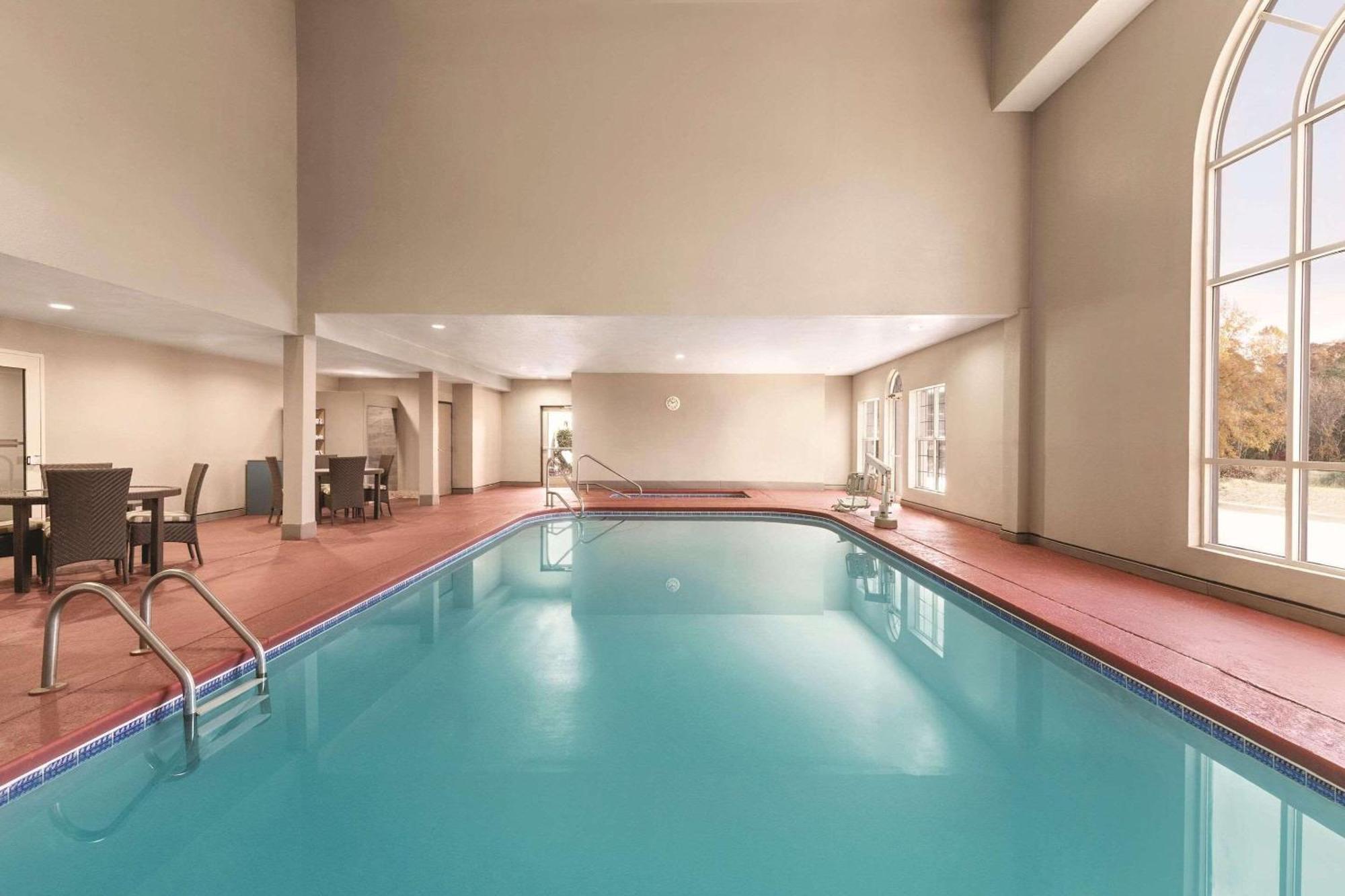 Country Inn & Suites By Radisson, Griffin, Ga Εξωτερικό φωτογραφία
