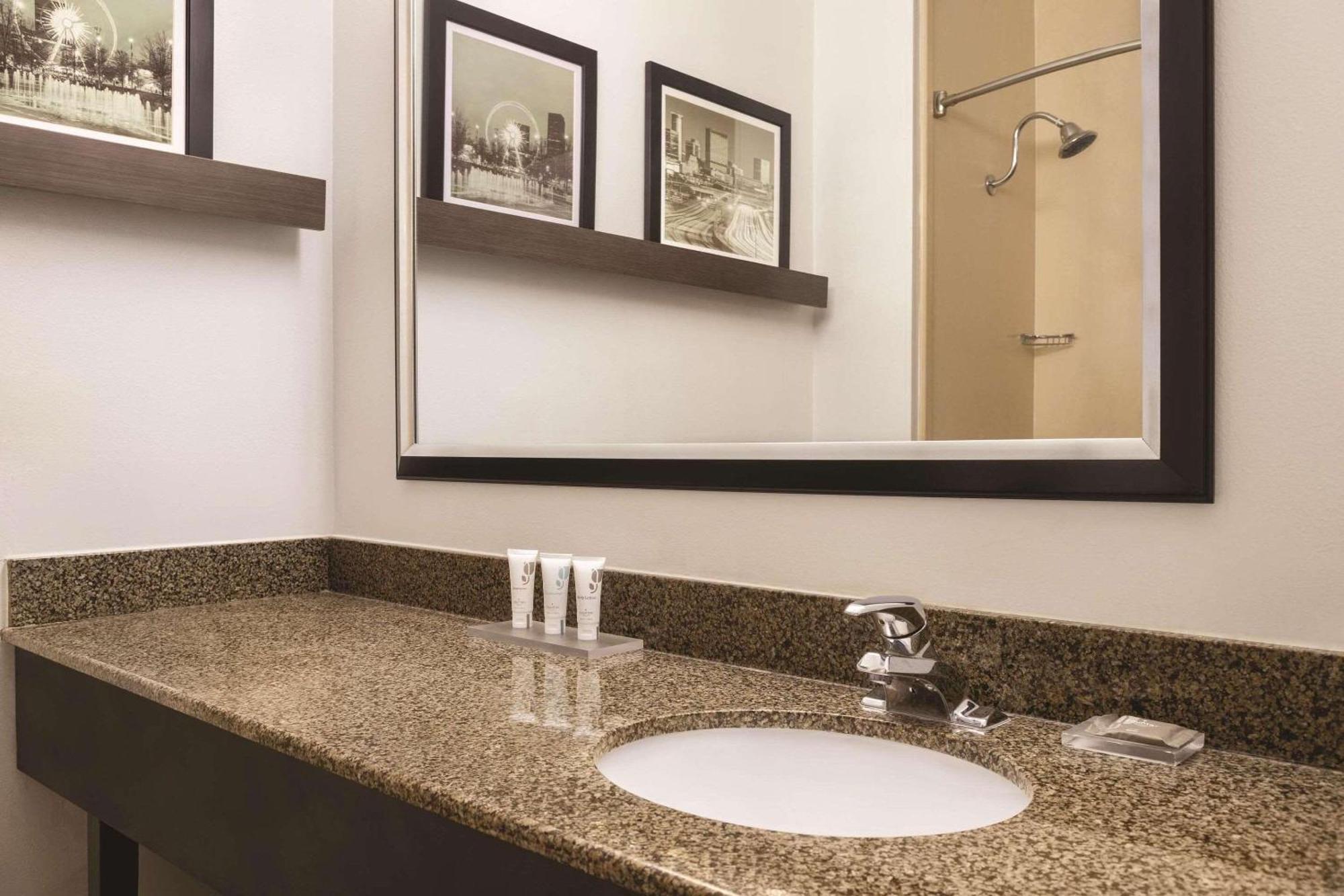 Country Inn & Suites By Radisson, Griffin, Ga Εξωτερικό φωτογραφία