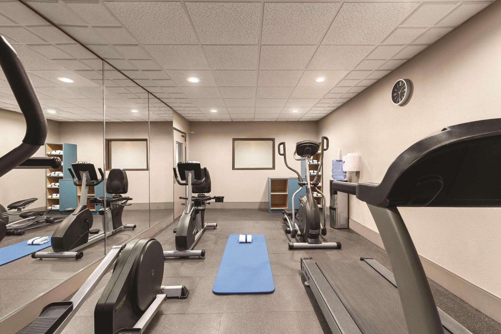Country Inn & Suites By Radisson, Griffin, Ga Εξωτερικό φωτογραφία